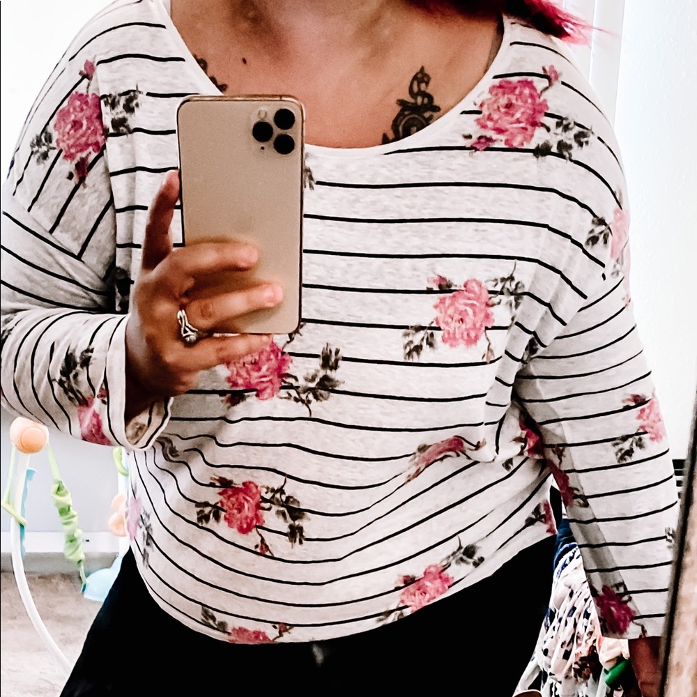 American Eagle Top